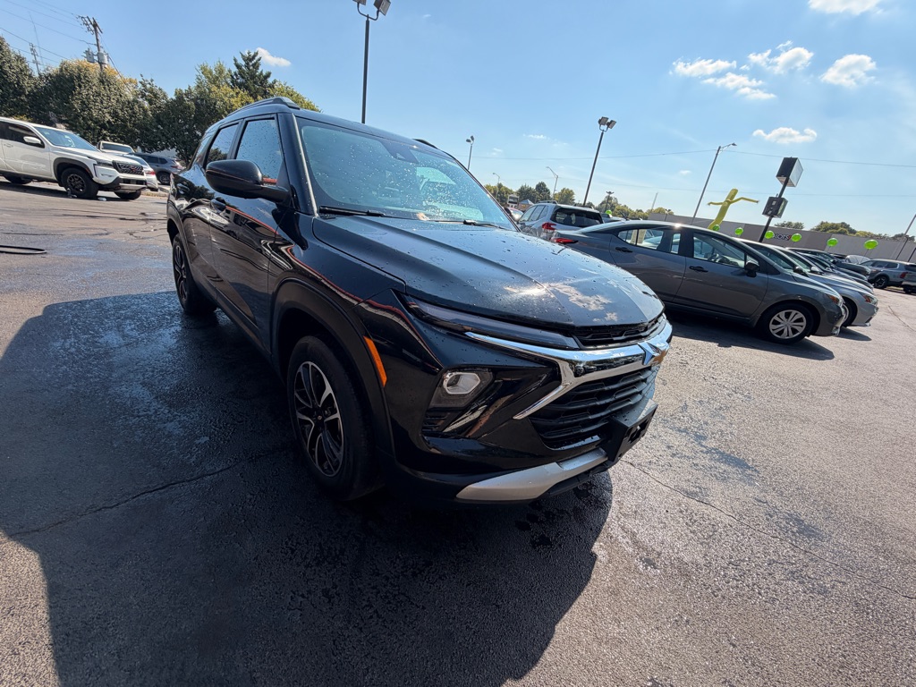 Used 2025 Chevrolet Trailblazer LT SUV