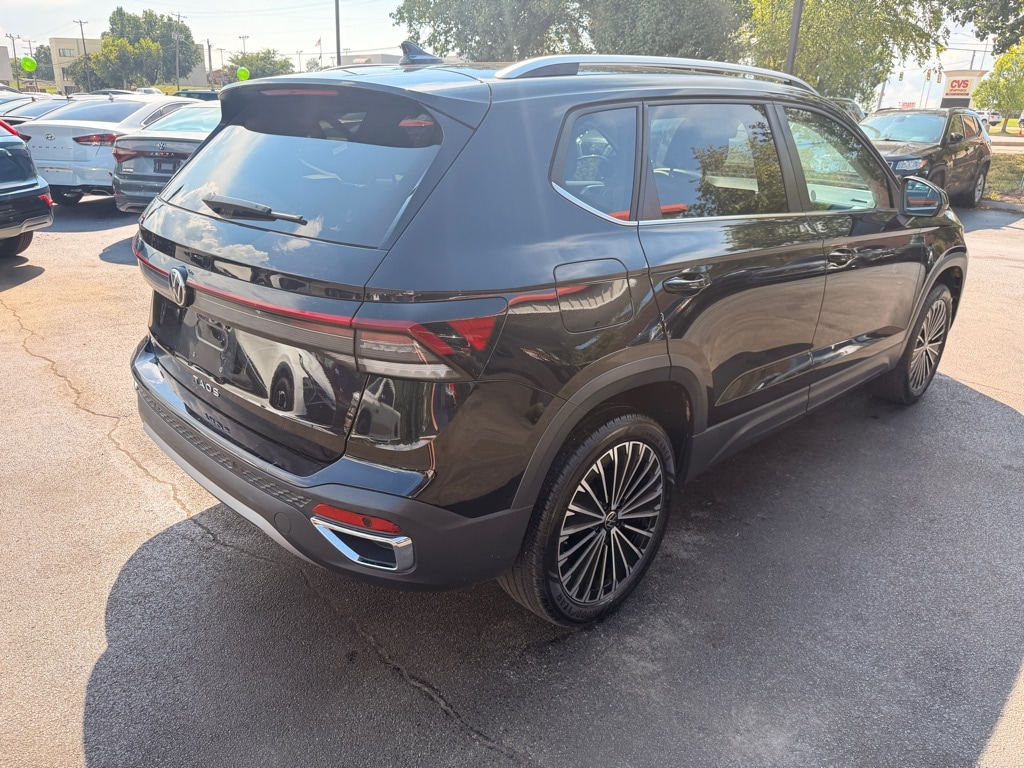 Used 2025 Volkswagen Taos SE SUV