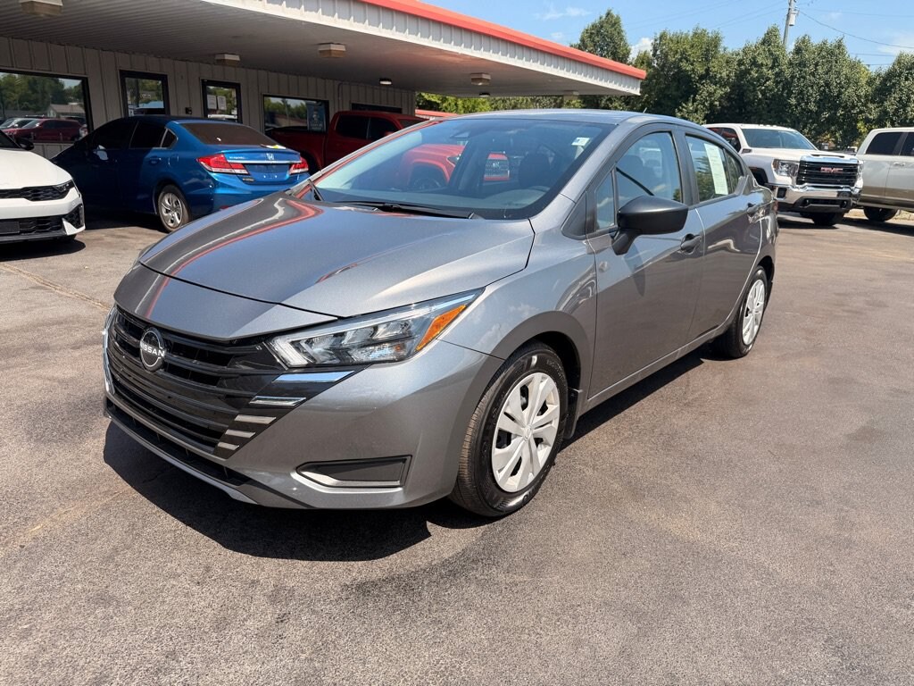 Used 2025 Nissan Versa 1.6 S Sedan