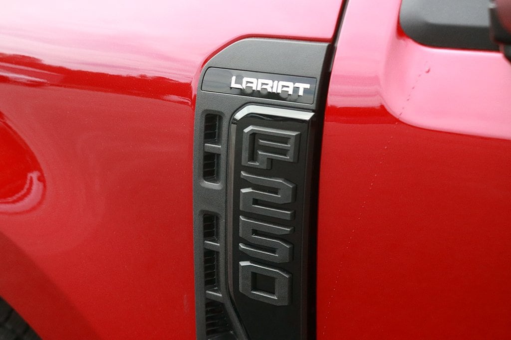 2026 Ford F-250 Super Duty Lariat - Photo 13