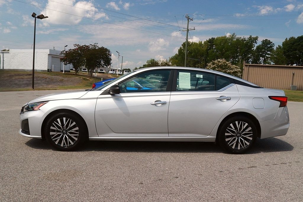 Used 2025 Nissan Altima 2.5 SV Sedan