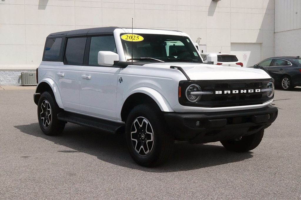 Used 2025 Ford Bronco Outer Banks SUV