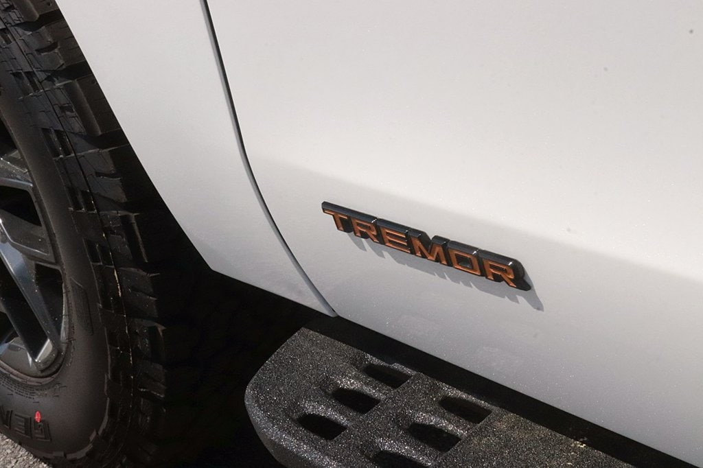 2026 Ford Expedition Tremor - Photo 8