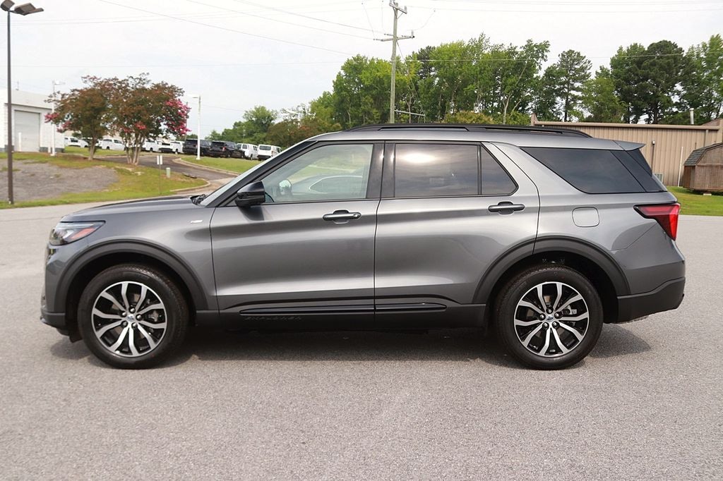 New 2026 Ford Explorer ST-Line SUV