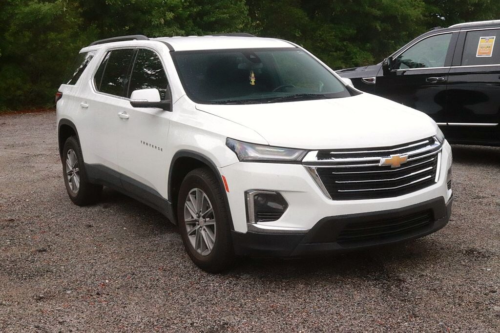 Used 2023 Chevrolet Traverse LT SUV