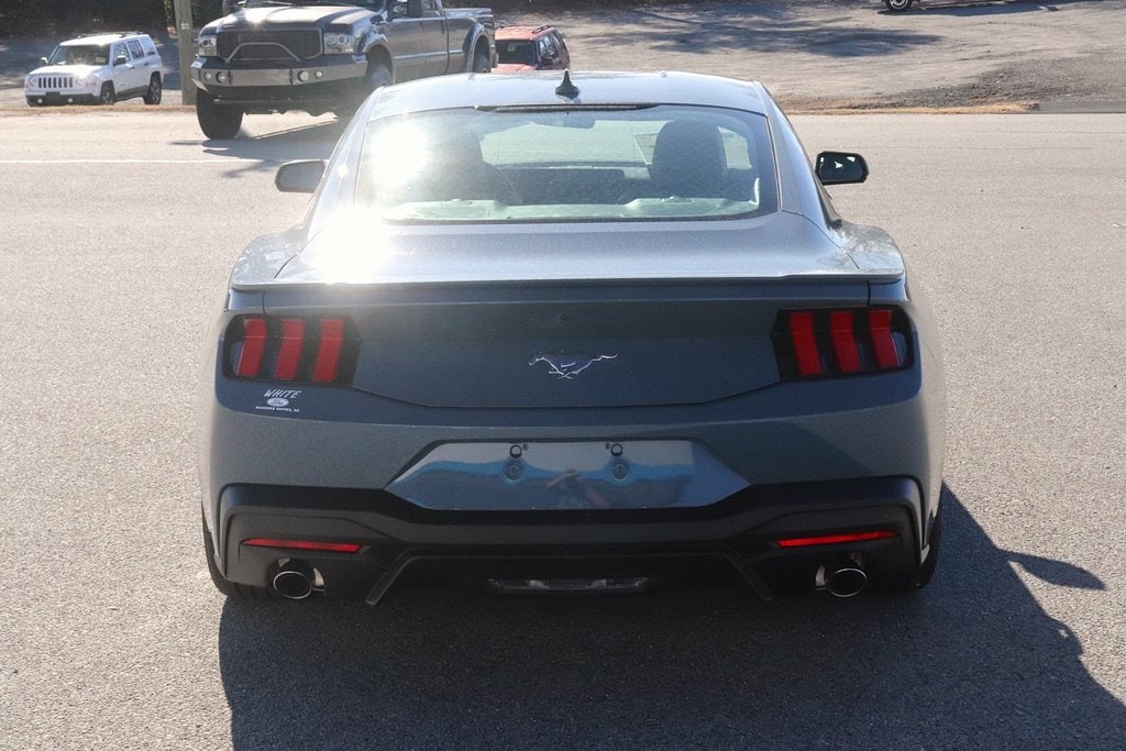 2026 Ford Mustang EcoBoost Premium Fastback - Photo 6