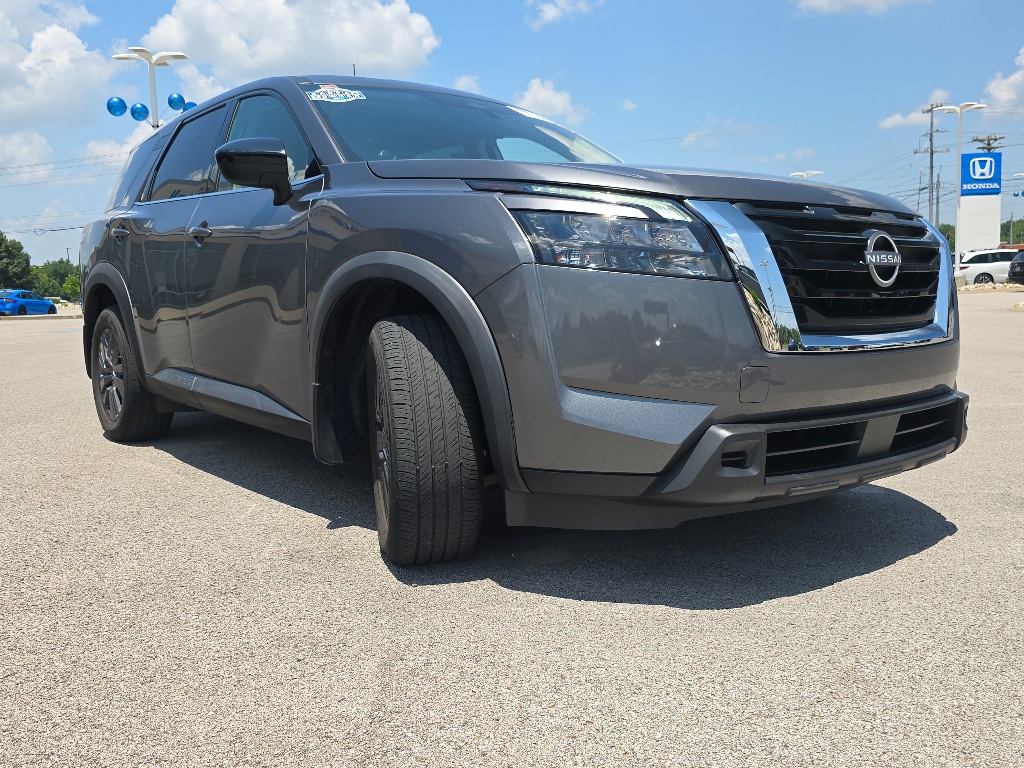 Used 2023 Nissan Pathfinder S Sport Utility