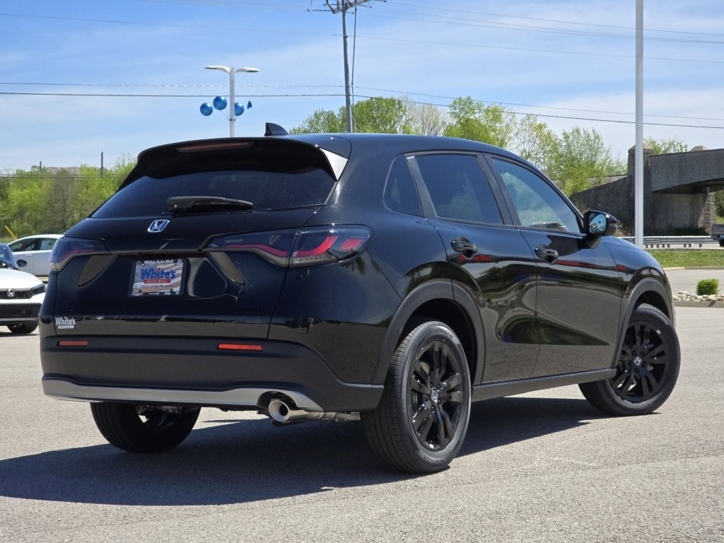 2026 Honda HR-V Sport - Photo 17