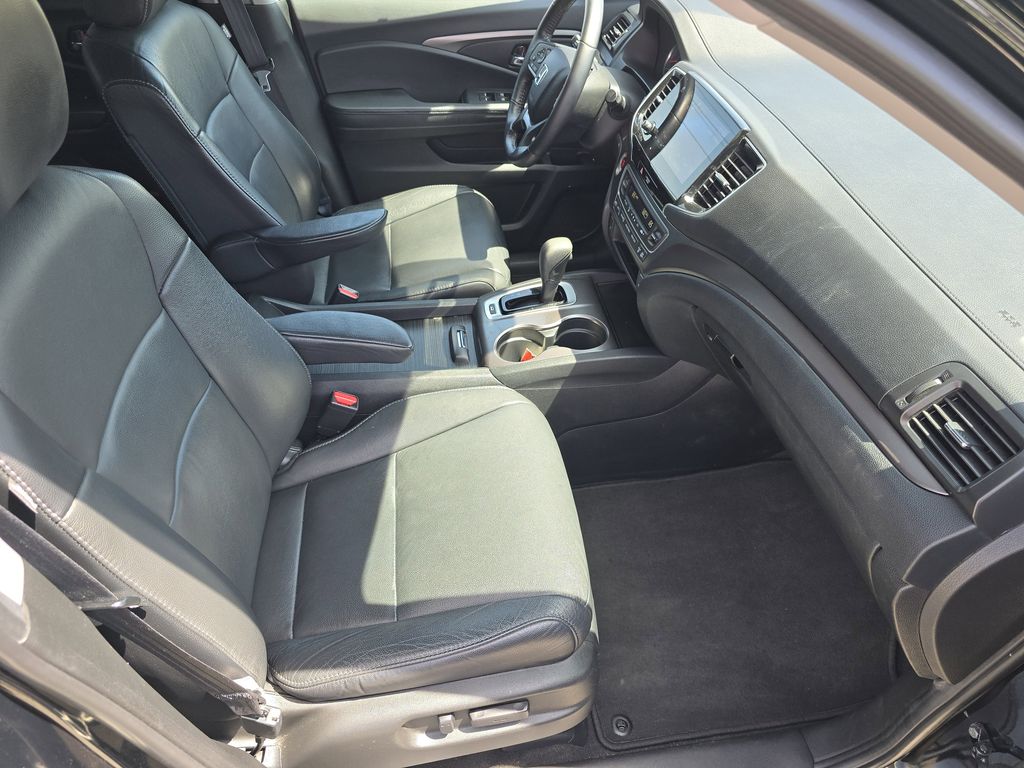 2020 Honda Pilot EX-L - Photo 25