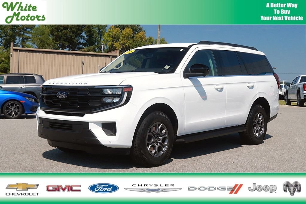 Used 2025 Ford Expedition Active