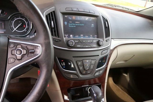 2016 Buick Regal Base - Photo 19