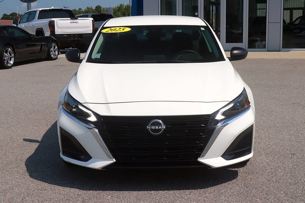 Used 2025 Nissan Altima SV