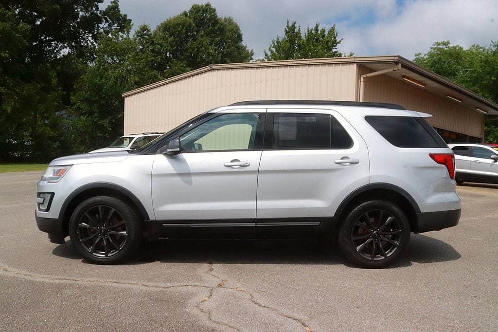 Used 2017 Ford Explorer XLT