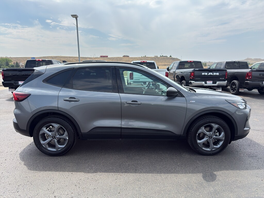 Used 2025 Ford Escape ST-Line Sport Utility