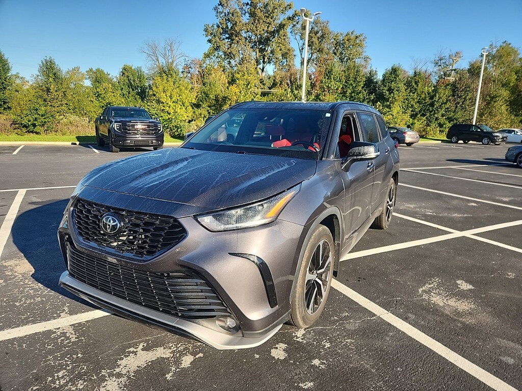 Used 2022 Toyota Highlander XSE SUV