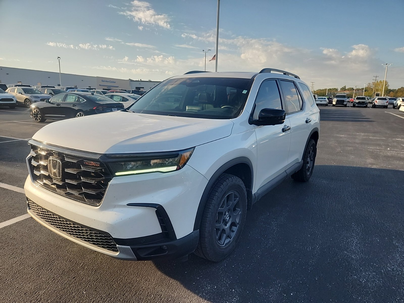 Used 2025 Honda Pilot TrailSport SUV