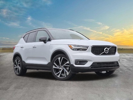 2020 Volvo XC40 R-Design SUV