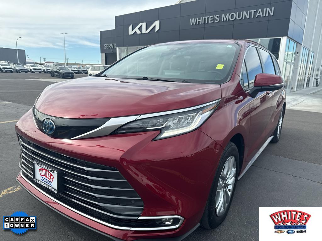 2023 Toyota Sienna Limited