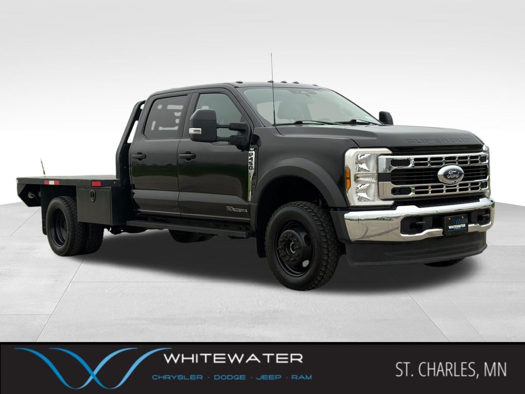 2024 Ford F-450 Super Duty Chassis Cab XLT