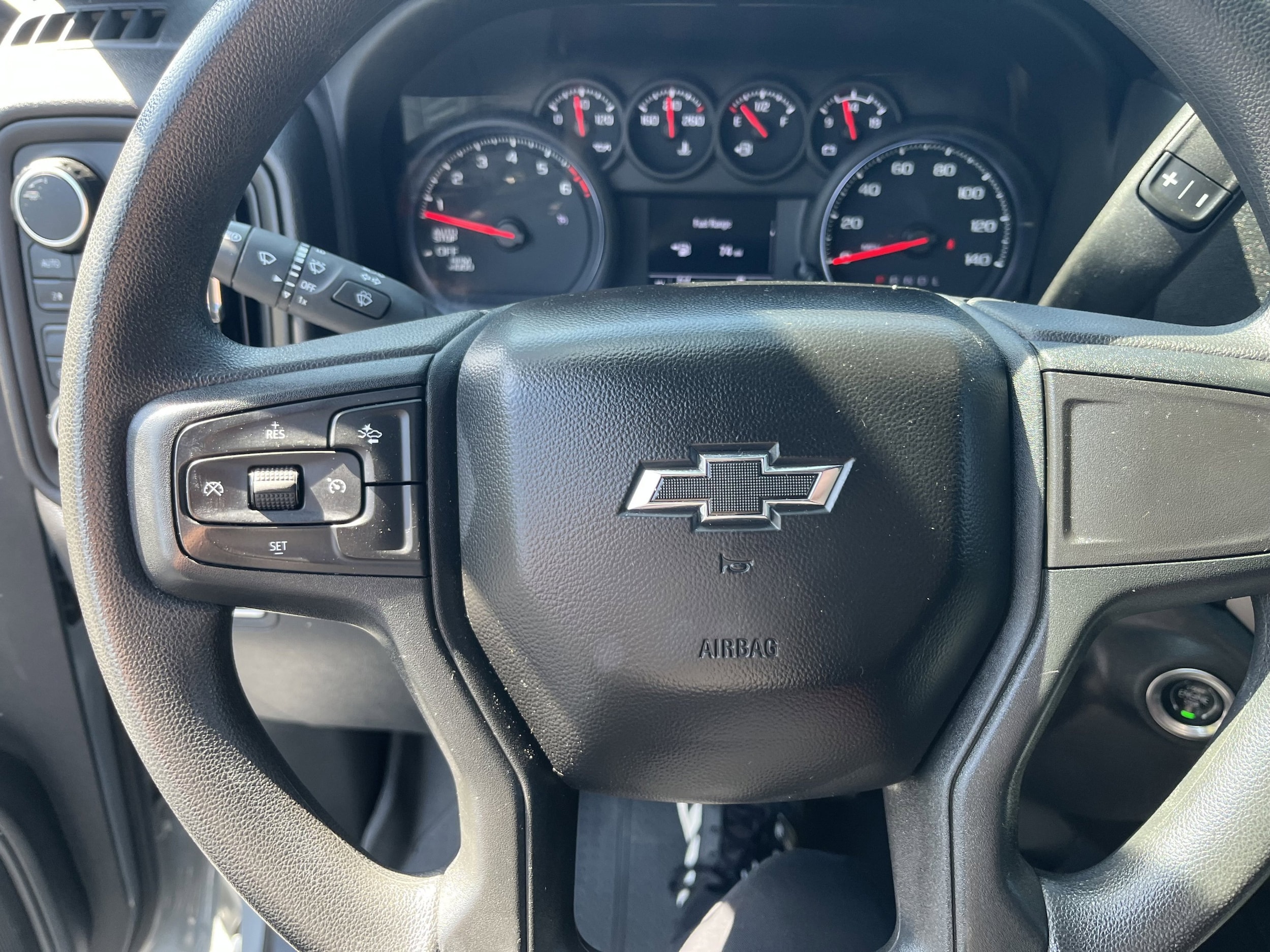 2024 Chevrolet Silverado 1500 Custom - Photo 18