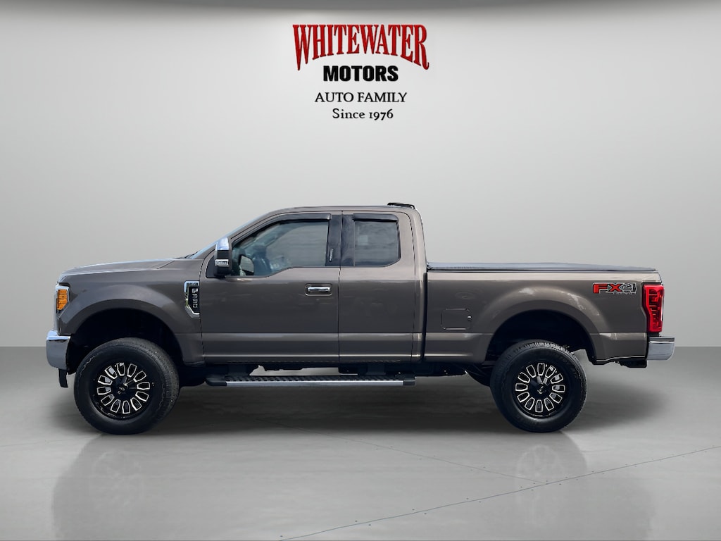 Used 2017 Ford Super Duty F-350 SRW XLT XLT 4WD SuperCab 6.75 Box
