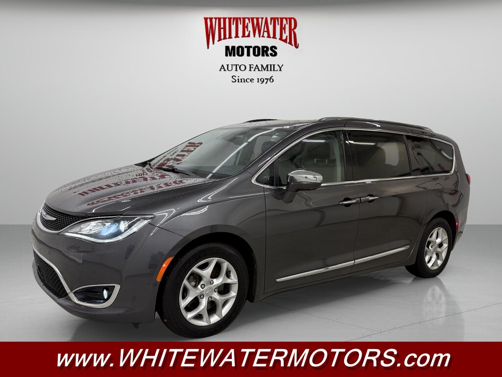 Used 2020 Chrysler Pacifica Limited Mini-van, Passenger
