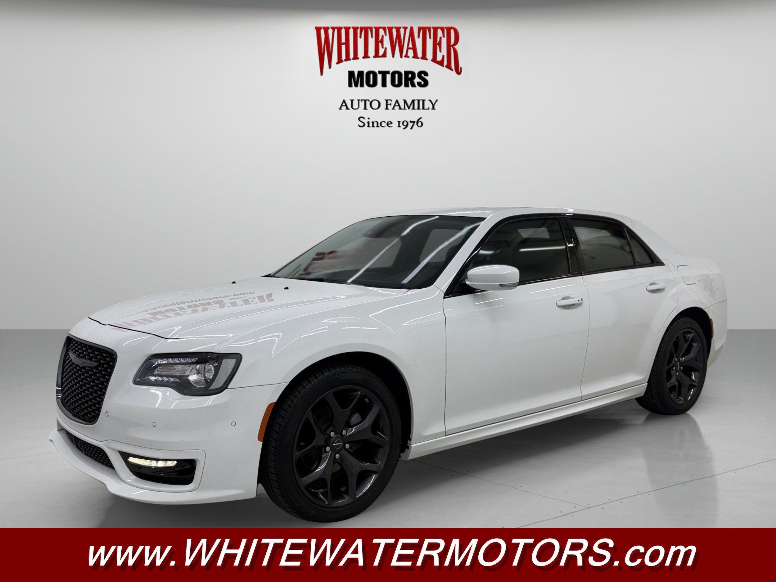 2023 Chrysler 300 Touring L