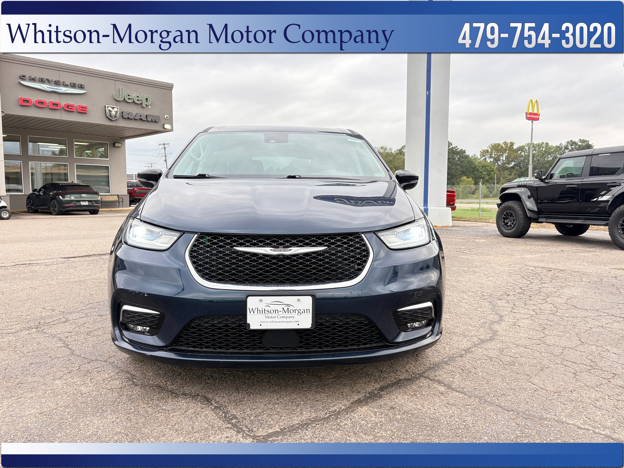 Used 2024 Chrysler Pacifica Touring L Van Passenger Van