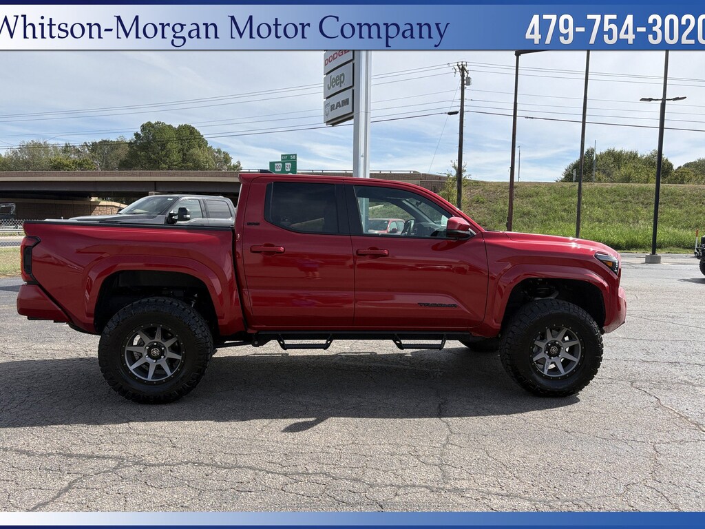 Used 2025 Toyota Tacoma 4WD SR5 Truck Double Cab