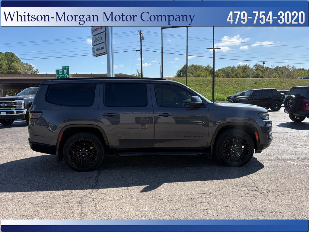 Used 2023 Jeep Wagoneer Series II Carbide SUV
