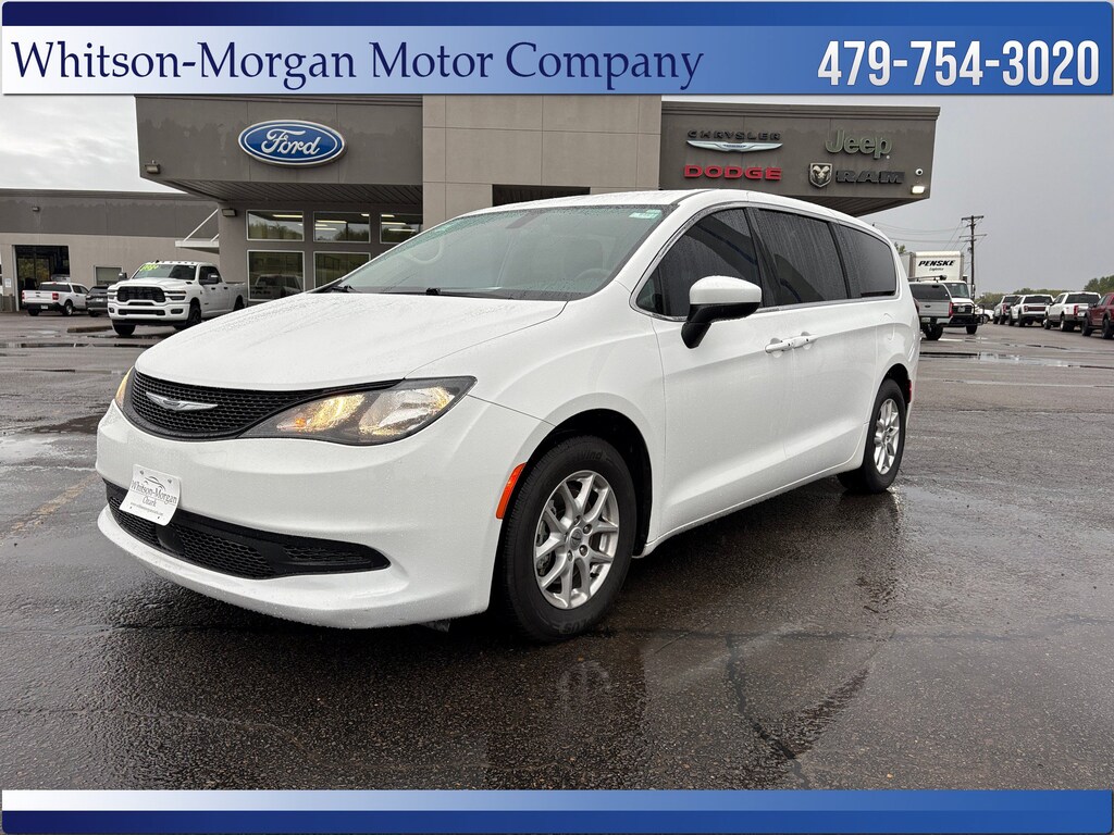 Used 2022 Chrysler Voyager LX LX FWD