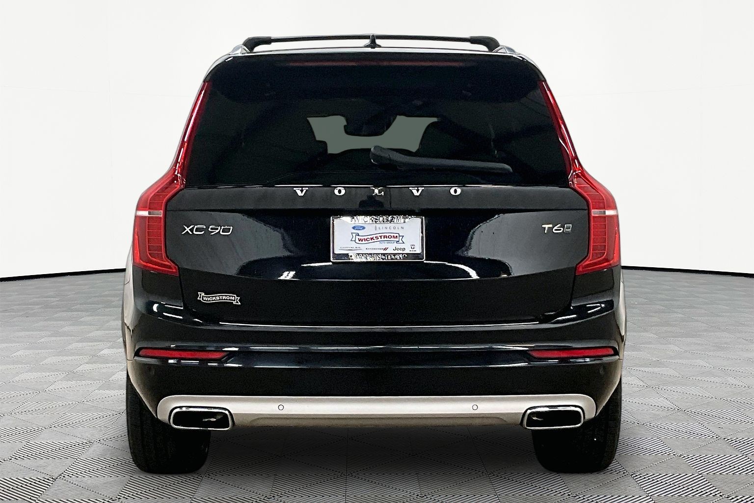 Used 2020 Volvo XC90 T6 Momentum SUV
