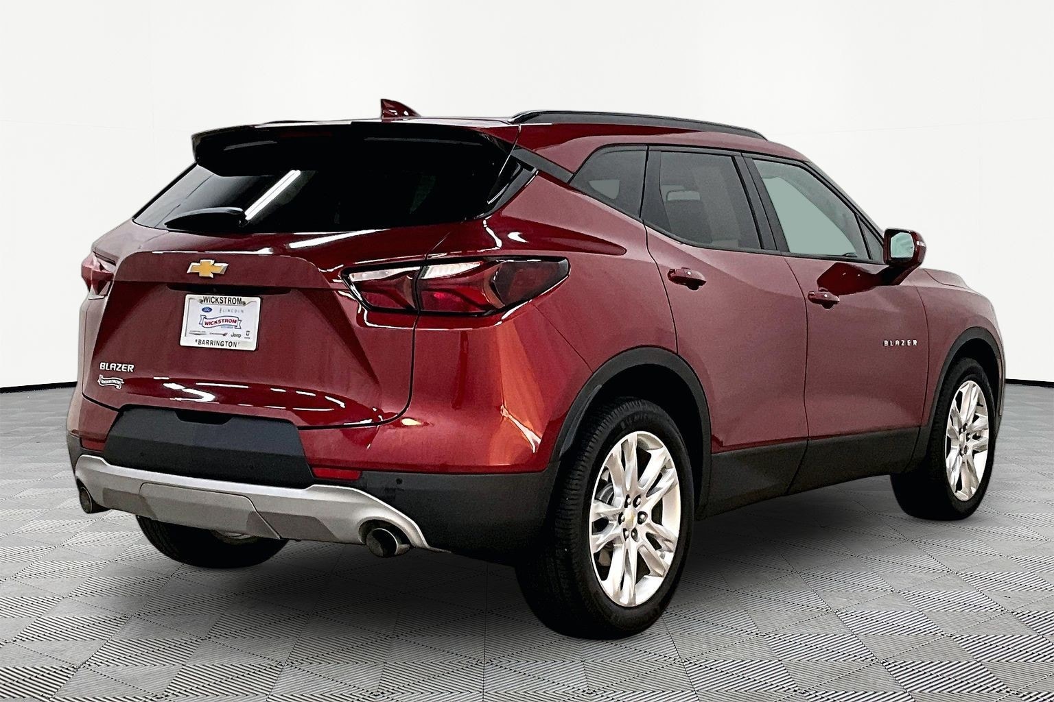 Used 2019 Chevrolet Blazer 3LT with VIN 3GNKBDRS2KS690464 for sale in Barrington, IL