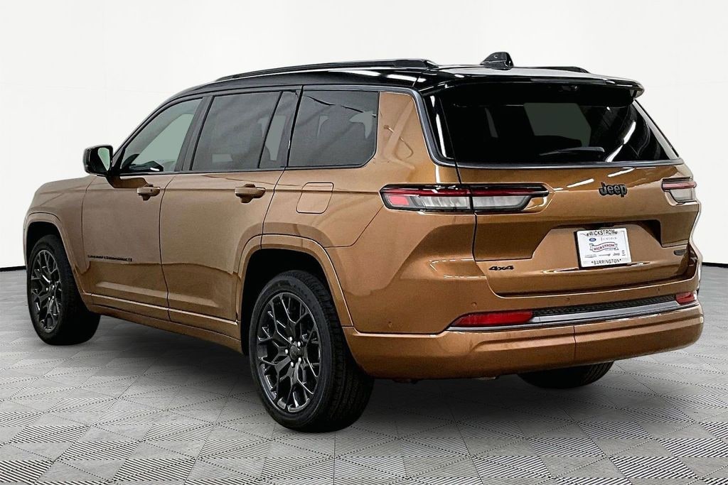 New 2026 Jeep Grand Cherokee L Summit Sport Utility
