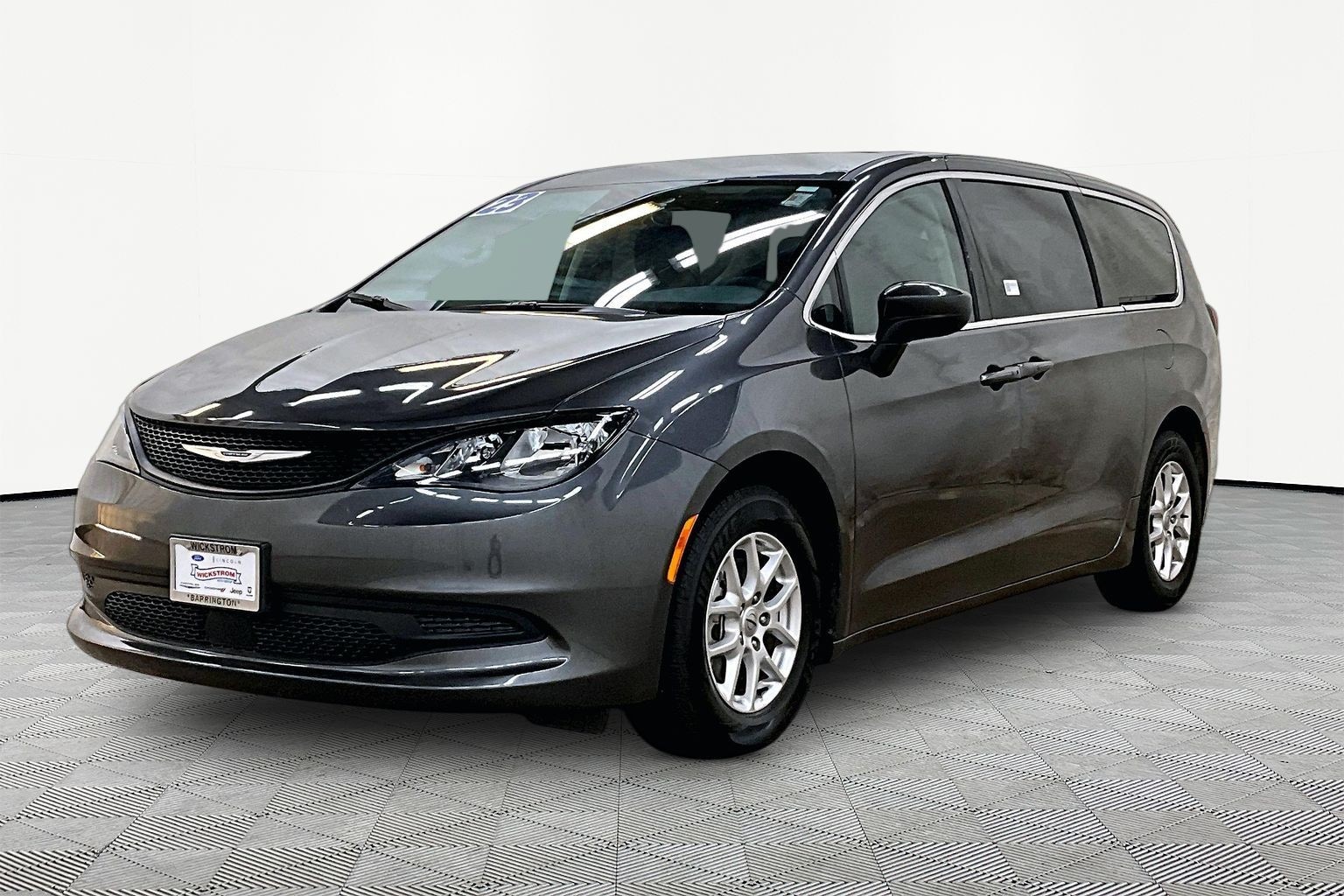 2023 Chrysler Voyager