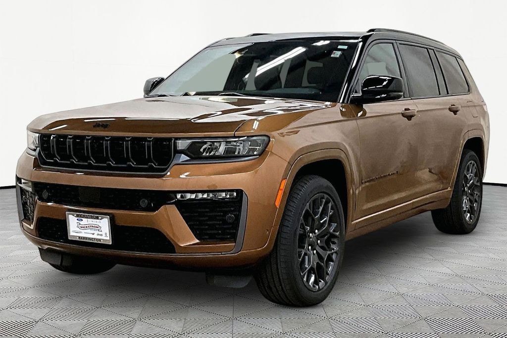 New 2026 Jeep Grand Cherokee L Summit Sport Utility
