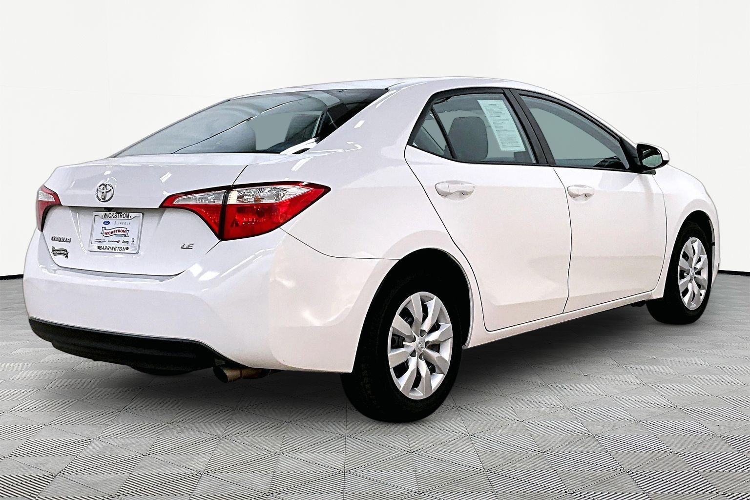 Used 2016 Toyota Corolla LE with VIN 2T1BURHE8GC516866 for sale in Barrington, IL