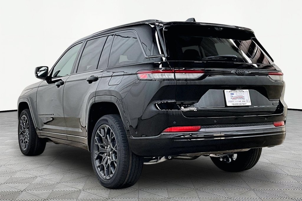 New 2027 Jeep Grand Cherokee Summit Sport Utility