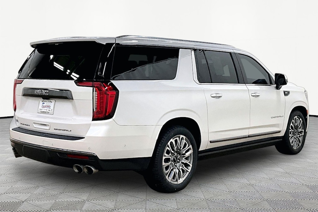 Used 2024 GMC Yukon XL Denali Ultimate SUV