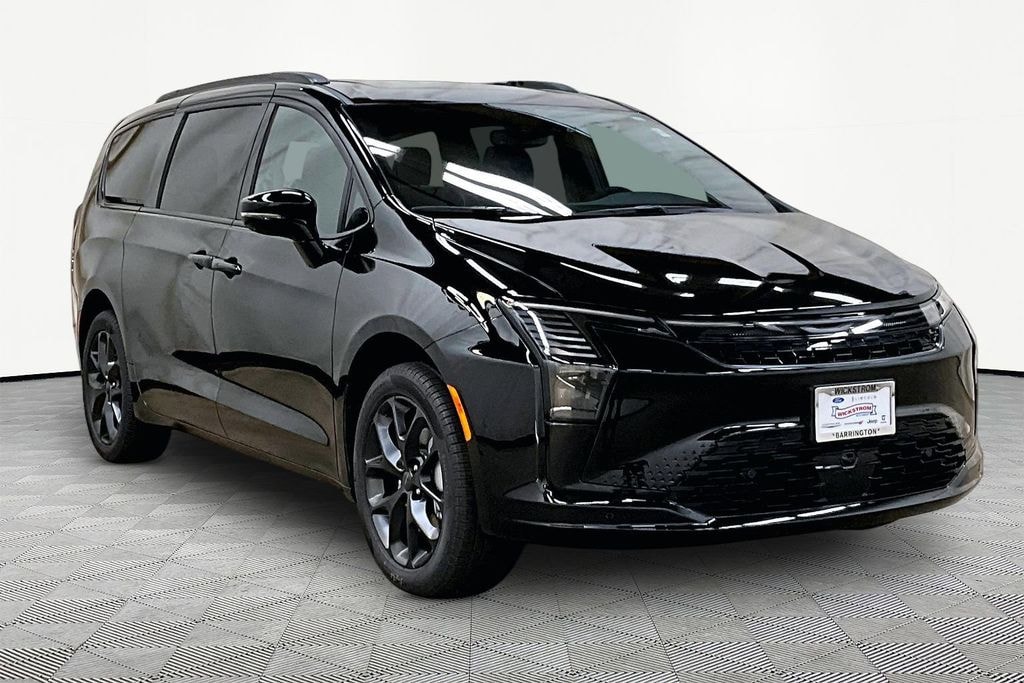 New 2027 Chrysler Pacifica Limited Passenger Van