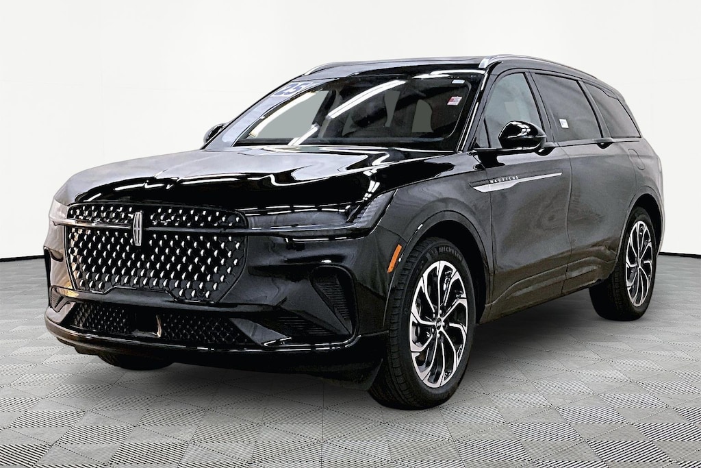 Used 2025 Lincoln Nautilus Reserve SUV