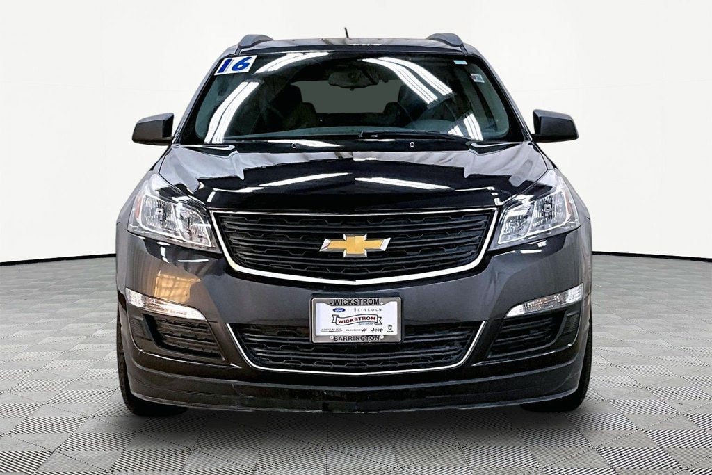 Used 2016 Chevrolet Traverse LS SUV