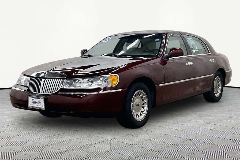 2000 Lincoln Town Car CARTIER
