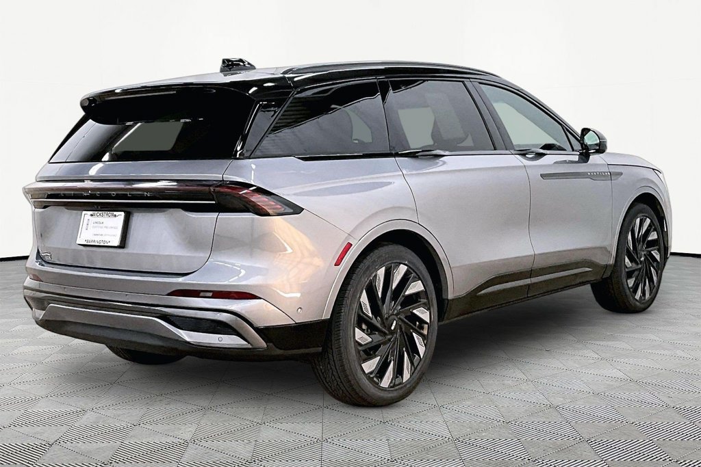 Certified 2024 Lincoln Nautilus Reserve SUV