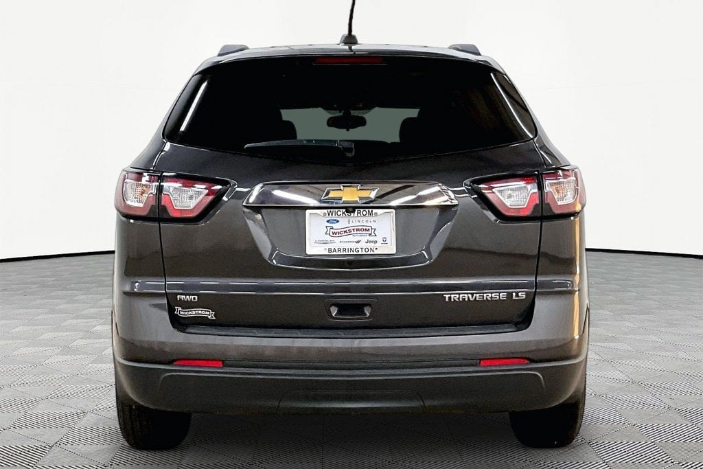 Used 2016 Chevrolet Traverse LS SUV