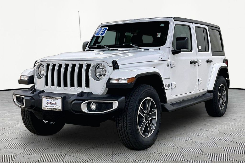 2023 Jeep Wrangler 4-Door Sahara