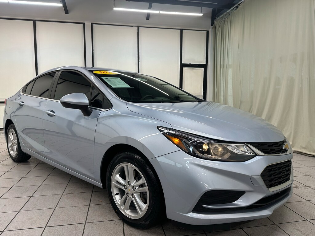 Used 2018 Chevrolet Cruze LT Sedan