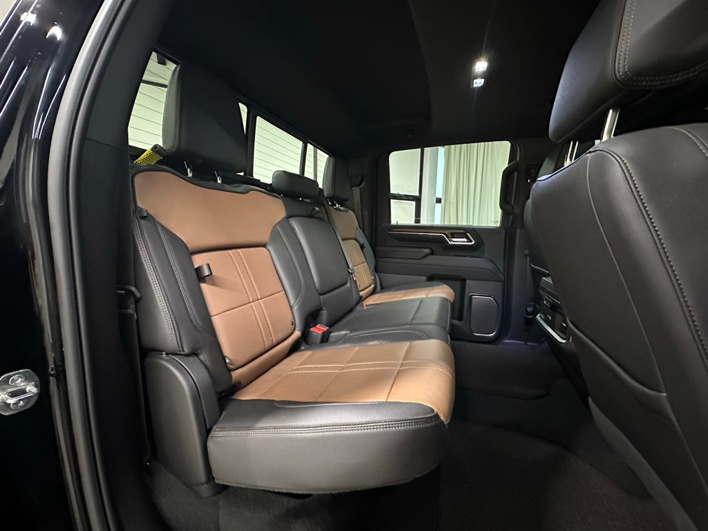 2024 Chevrolet Silverado 2500HD High Country - Photo 18