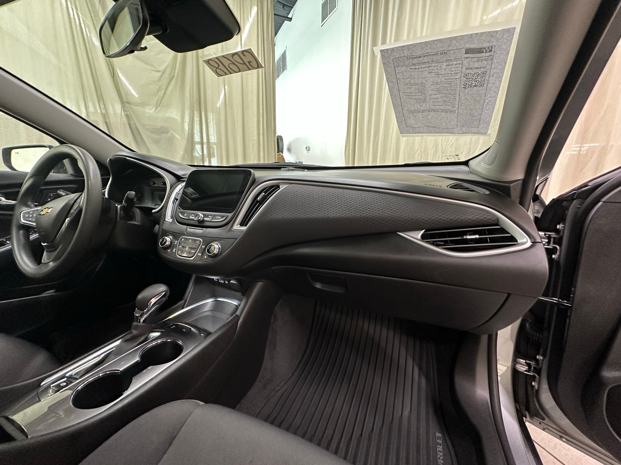 2025 Chevrolet Malibu 1LT - Photo 15