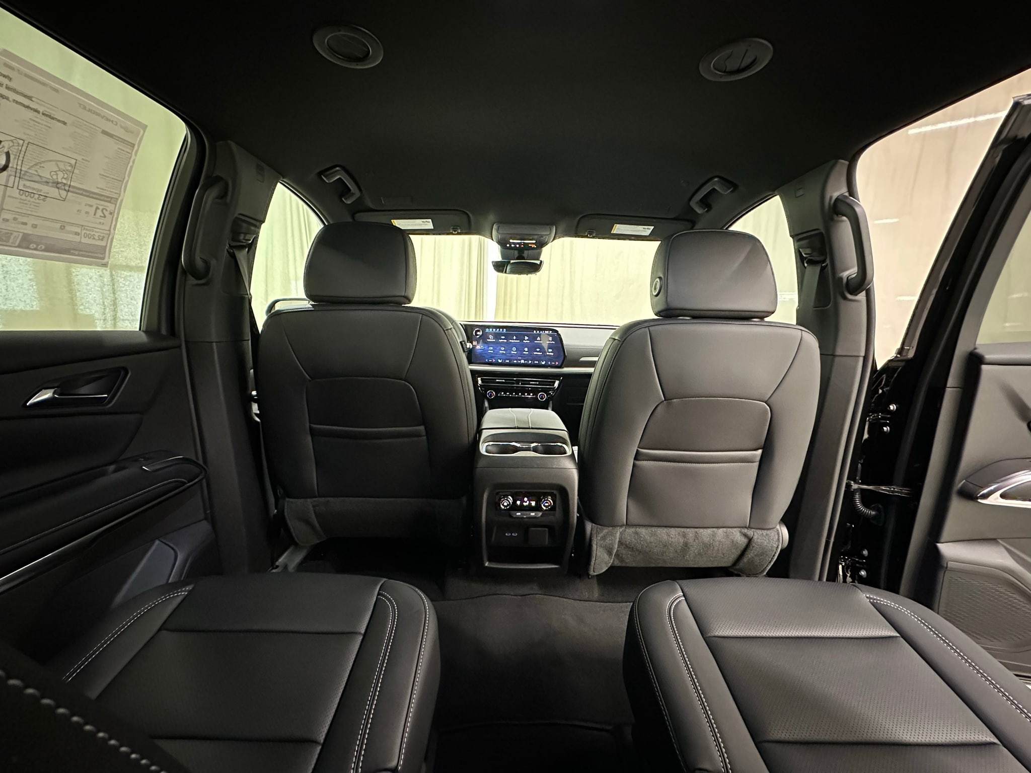 2027 Chevrolet Traverse LT - Photo 20